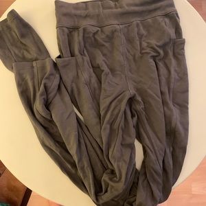 Lulu Lab Leggings